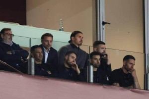 开云体育网页版-【复盘】全队离心，卫线失魂，米兰刷新防守下限