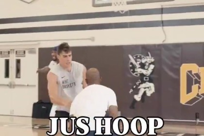 保罗携手亨德森小乔丹领衔群星激战 全能控卫突破远投尽显统治力