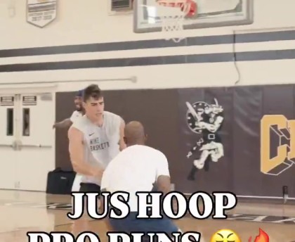 保罗携手亨德森小乔丹领衔群星激战 全能控卫突破远投尽显统治力