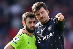 开云体育网页版-合同仅剩半年！曝3支意甲球队有意马奎尔 曼联找好备胎